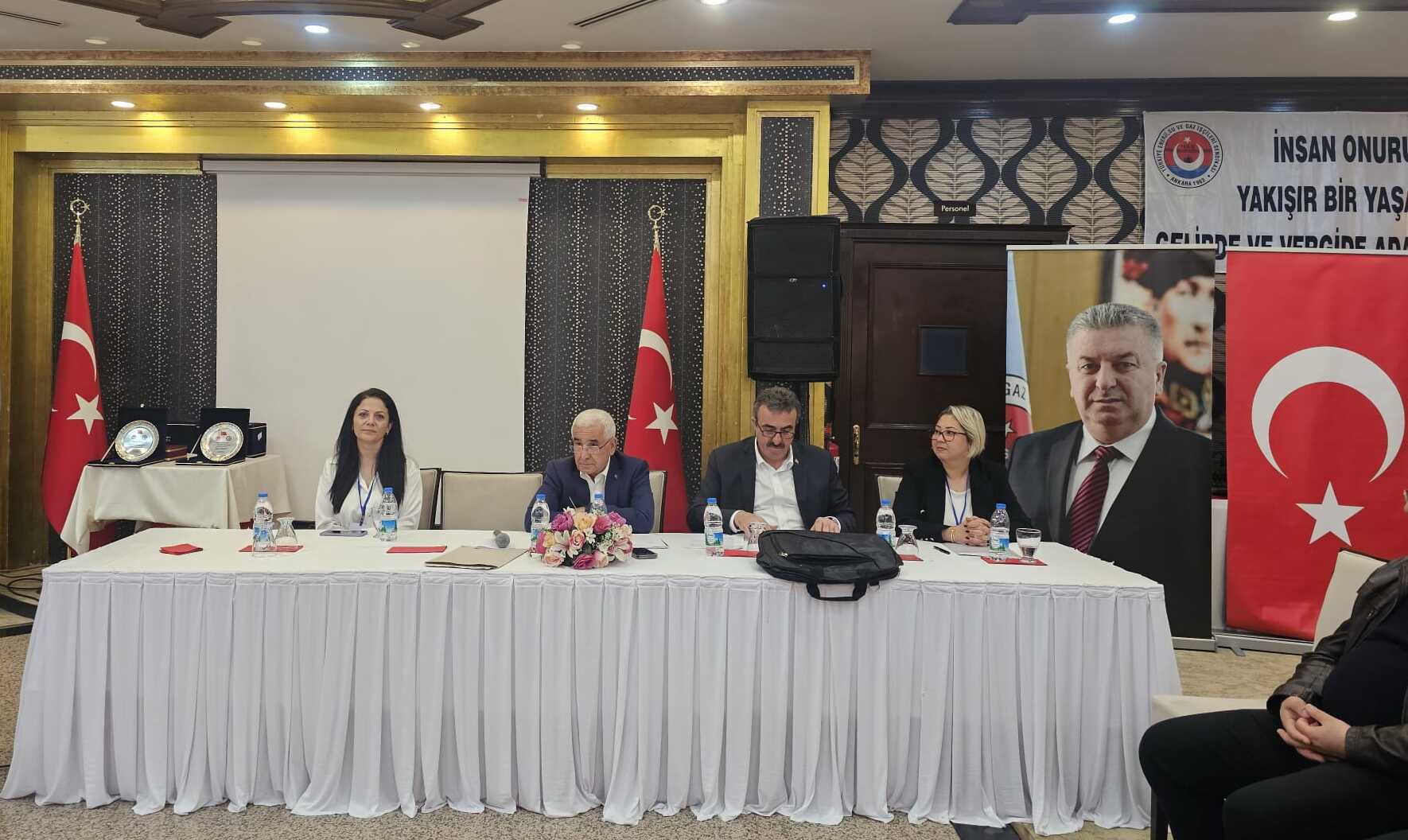 İZMİR 2 NO'LU ŞUBEMİZİN 13. OLAĞAN GENEL KURULU YAPILDI