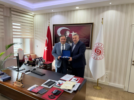 &Ccedil;alışma Genel M&uuml;d&uuml;r&uuml; Oğuz TUNCAY'a Hayırlı Olsun Ziyareti